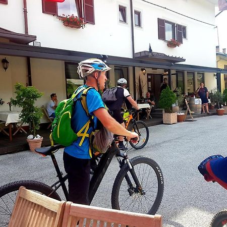 Gostisce Jazbec - Idrsko - Kobarid Hotell Exteriör bild