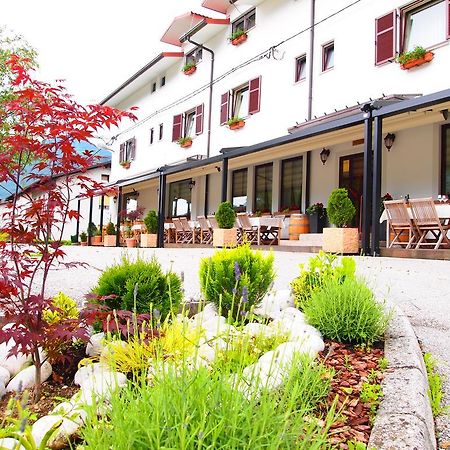 Gostisce Jazbec - Idrsko - Kobarid Hotell Exteriör bild