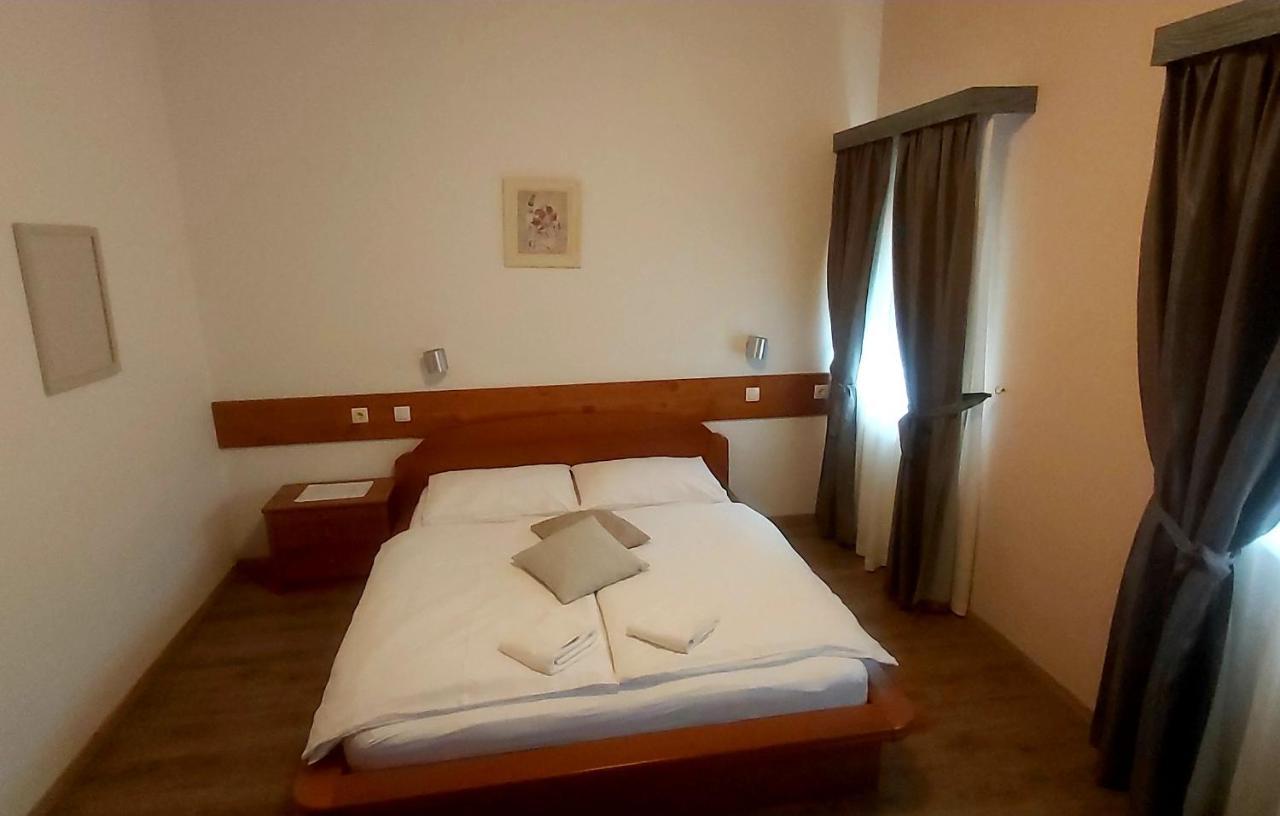 Gostisce Jazbec - Idrsko - Kobarid Hotell Exteriör bild